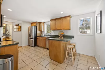 28 Davis Road, New Hartford, CT 06057 - Photo 4