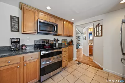 28 Davis Road, New Hartford, CT 06057 - Photo 8