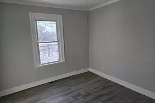 176 Charles St, Waterbury, CT 06708 - Photo 6