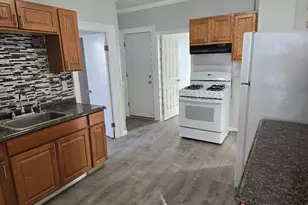 176 Charles St, Waterbury, CT 06708 - Photo 2