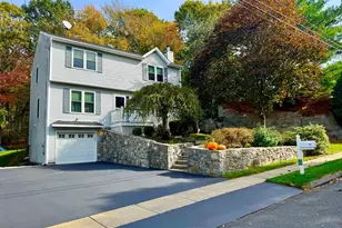 28 Ridge Ln, Shelton, CT 06484 - Photo 2