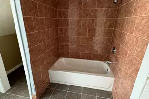 817 Albany Ave, Hartford, CT 06112 - Photo 16