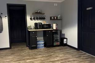 444 Prospect St, Torrington, CT 06790 - Photo 14