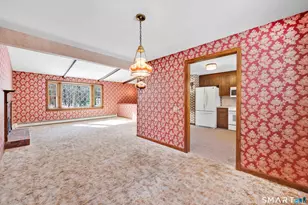 102 Robin Cir, Tolland, CT 06084 - Photo 8