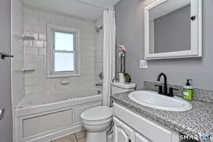 10 Hemingway Rd, North Haven, CT 06473 - Photo 18