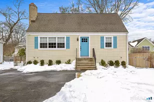 7 Hale St, Westport, CT 06880 - Photo 2