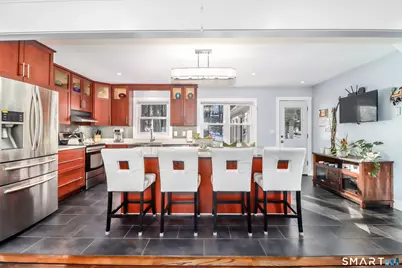 8 Marilyn Road, Brookfield, CT 06804 - Photo 4