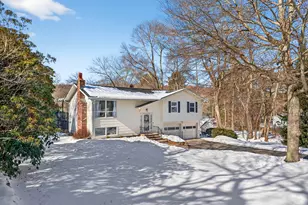 51 Lovers Ln, East Lyme, CT 06333 - Photo 2