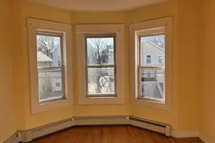 373 Blatchley Ave, New Haven, CT 06513 - Photo 14