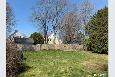 13 Moss Street, Stonington, CT 06379 - Photo 4