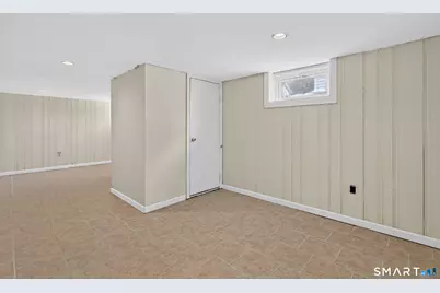 107 Glen View Terrace, New Haven, CT 06515 - Photo 28