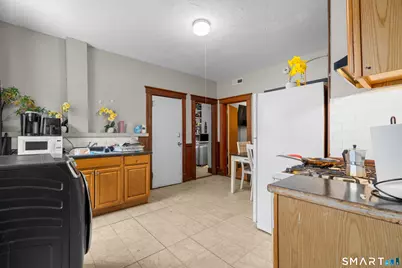 22 Webster Street, Meriden, CT 06450 - Photo 6