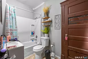 22 Webster St, Meriden, CT 06450 - Photo 14