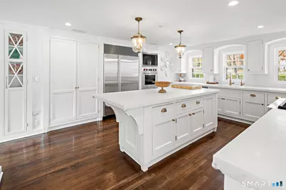 32 West Road, New Canaan, CT 06840 - Photo 14