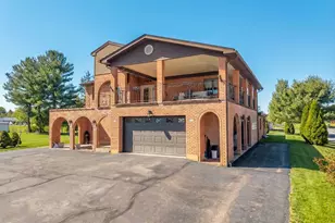 23 Crest Dr, Cromwell, CT 06416 - Photo 1