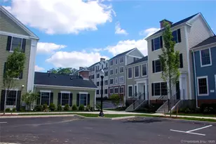 31 Westwood Dr, Stamford, CT 06902 - Photo 12