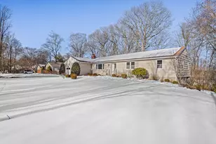 250 Lockwood Rd, Fairfield, CT 06825 - Photo 28