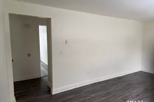 31 Craftwood Rd, Waterbury, CT 06704 - Photo 8