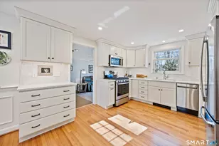 18 Ledgewood Dr, Farmington, CT 06032 - Photo 2