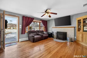 26 Susan Ln, North Haven, CT 06473 - Photo 4