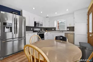 26 Susan Ln, North Haven, CT 06473 - Photo 10