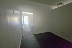 920 Foxon Rd, East Haven, CT 06513 - Photo 8