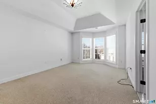 13 Mercy St, Danbury, CT 06810 - Photo 16