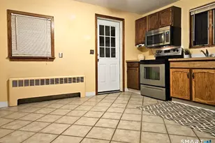 35 Lardner Rd, Bristol, CT 06010 - Photo 4