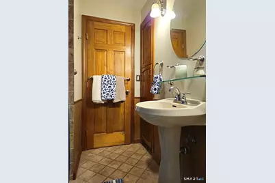 35 Lardner Road, Bristol, CT 06010 - Photo 14