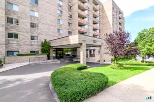 143 Hoyt St, Stamford, CT 06905 - Photo 1