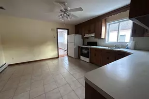 61 Newbury St, Hartford, CT 06114 - Photo 6