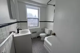 230 Farmington Ave, Hartford, CT 06105 - Photo 2