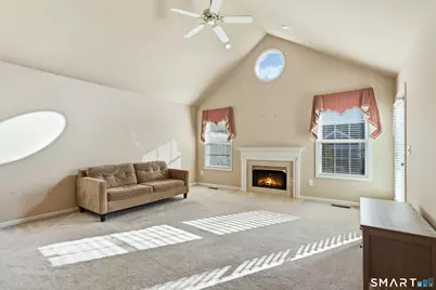 31 Saint George Place #31, Newtown, CT 06482 - Photo 6