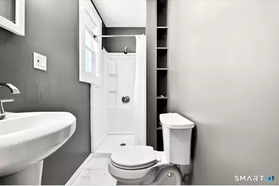 408 East Avenue, Bridgeport, CT 06610 - Photo 20