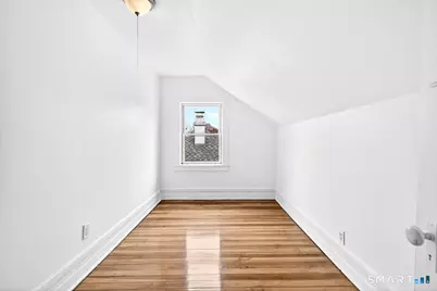 408 East Avenue, Bridgeport, CT 06610 - Photo 34