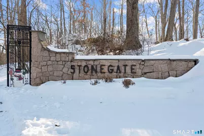 19 Stonegate Circle #D, Branford, CT 06405 - Photo 2