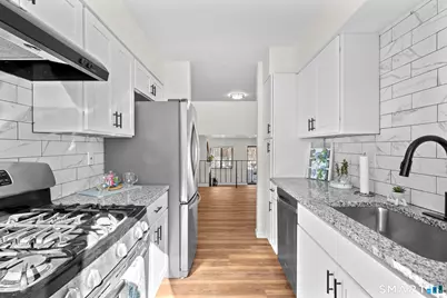 19 Stonegate Circle #D, Branford, CT 06405 - Photo 6