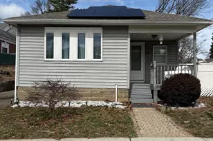 21 Matthews St, Milford, CT 06460 - Photo 1