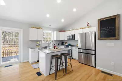 1084 East Lake Road, Montville, CT 06370 - Photo 10