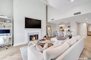 43 Harbor Dr, Stamford, CT 06902 - Photo 16