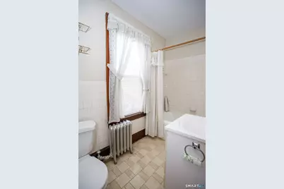 158 West Thames Street, Norwich, CT 06360 - Photo 24