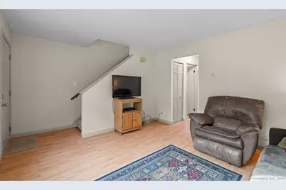 218 Oakville Avenue #APT C, Waterbury, CT 06708 - Photo 8