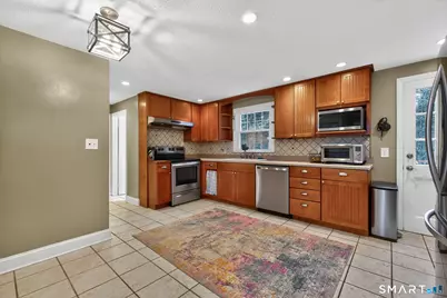 7 Grimes Brook Place, Simsbury, CT 06070 - Photo 2