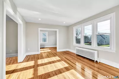 126 Thomas Street, West Hartford, CT 06119 - Photo 8