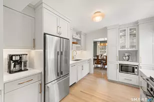 164 Summer St, New Canaan, CT 06840 - Photo 12