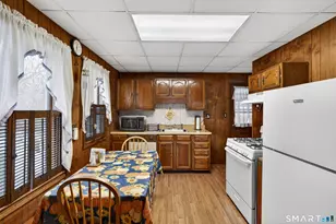59 Vivian St, Waterford, CT 06385 - Photo 16