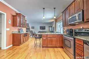 39 Fawn Meadow Dr, Naugatuck, CT 06770 - Photo 14