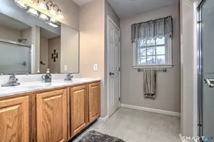 39 Fawn Meadow Dr, Naugatuck, CT 06770 - Photo 26