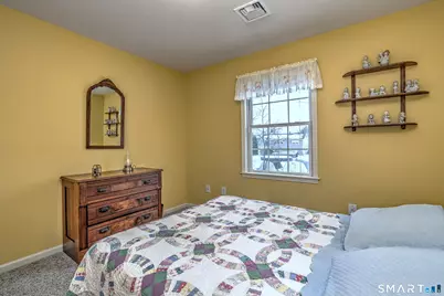 39 Fawn Meadow Drive, Naugatuck, CT 06770 - Photo 32