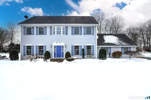 39 Fawn Meadow Dr, Naugatuck, CT 06770 - Photo 1